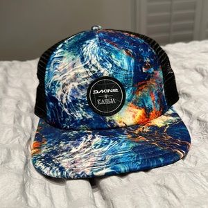 Dakine flat bull snap back hat